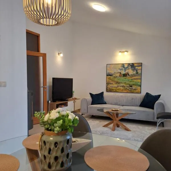 Terrace Apartmani، فندق في Široki Brijeg