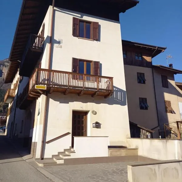Brenta Casa Vacanze - Apartments, hotel in Cunevo