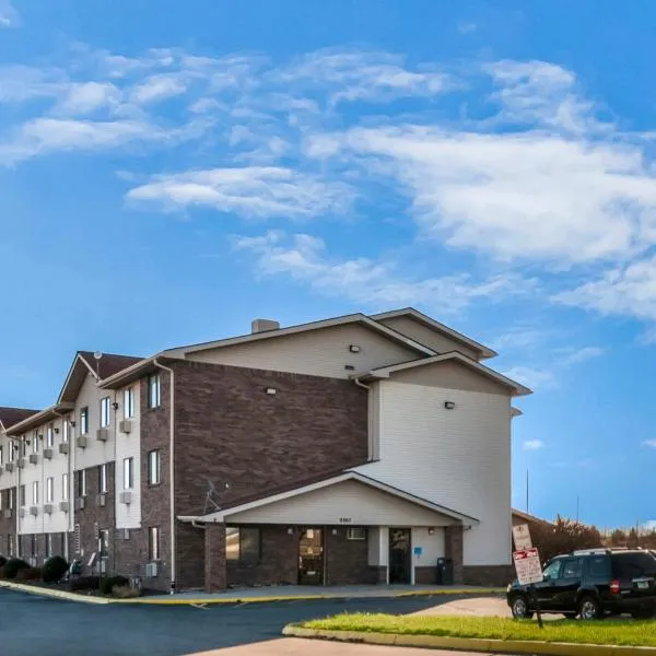American Inn & Suites Metro Airport, hotel en Romulus