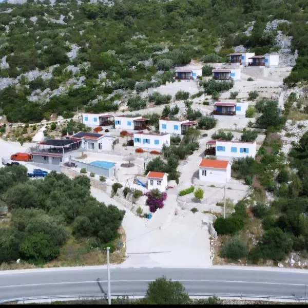 Camping Homes Grot, hotel in Gradac