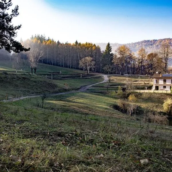 Agricamping La Meyra, hotel v destinaci Rossana