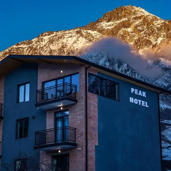 Peak Hotel Kazbegi, hotel v destinaci Stepancminda