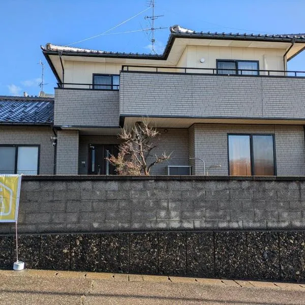 Villa Tojinbo ヴィラ東尋坊 1棟貸切10人 東尋坊5分 芝政15分 恐竜博物館55分 かに, khách sạn ở Sakai