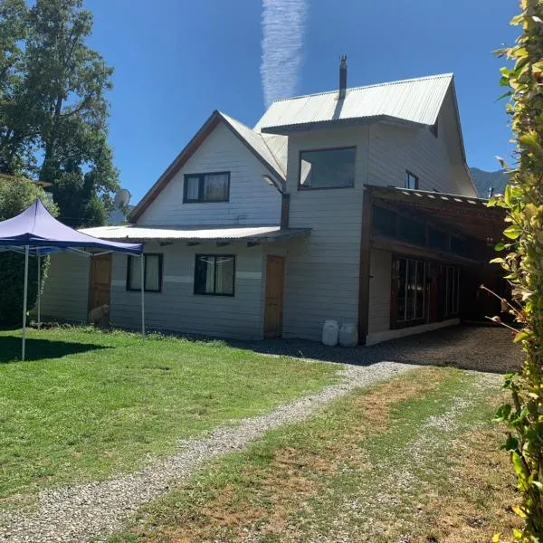 Hostal Tour Pucon, hotel en Pucón