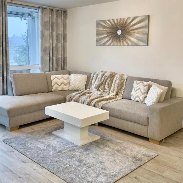 Yeganeh Stays Cologne, hótel í Köln