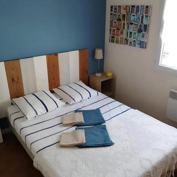 Plage des Chalets, hotel in Gruissan