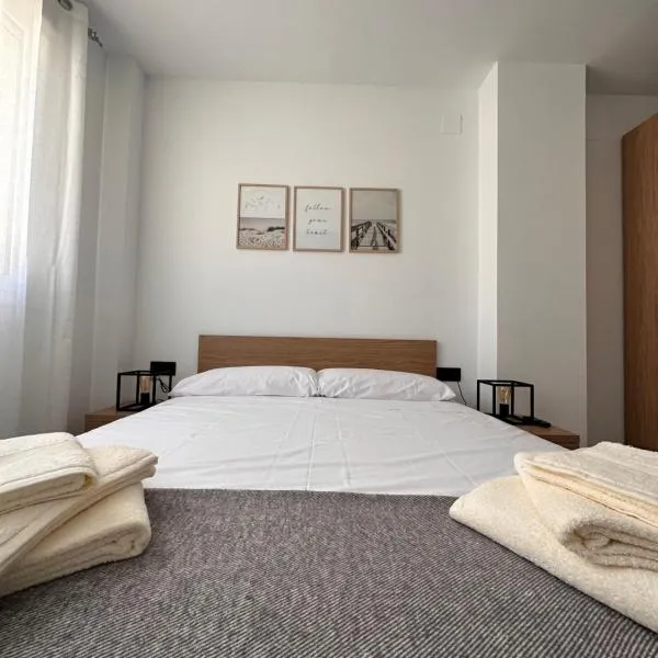 Apartamentos Alegre, hotel in Fraga