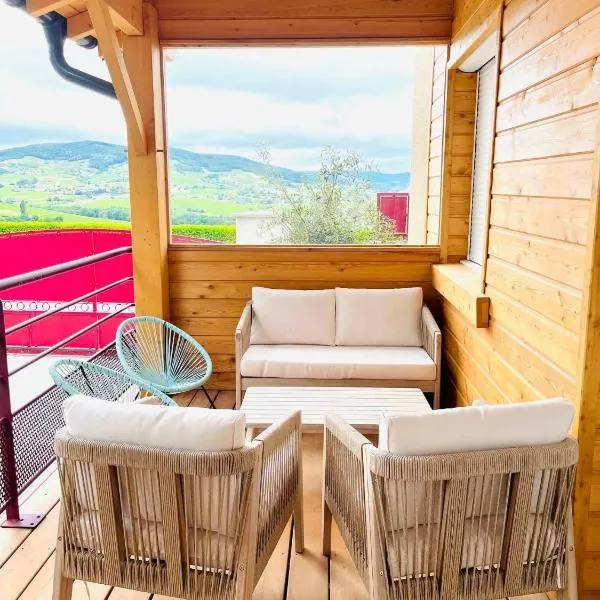 Gîte Les Hirondelles, hotel in Saint-Lager