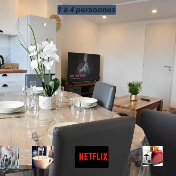 Refuge du Château avec terrace, hotel v destinaci Manom