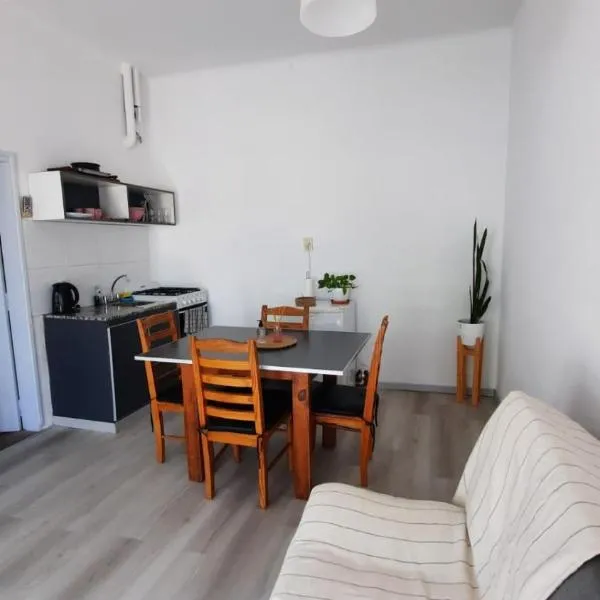 Departamento calle 5, hôtel à General Pico