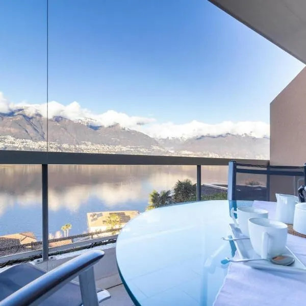 Lakeside Pool Paradise, готель у місті Gambarogno