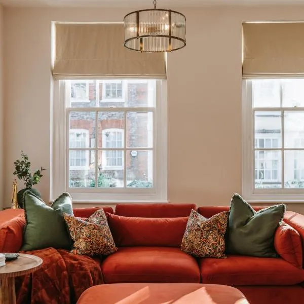 Elegant, Luxury Family Apartment! Marlow Town Centre, Walk to Pubs, Hotel in Buckinghamshire