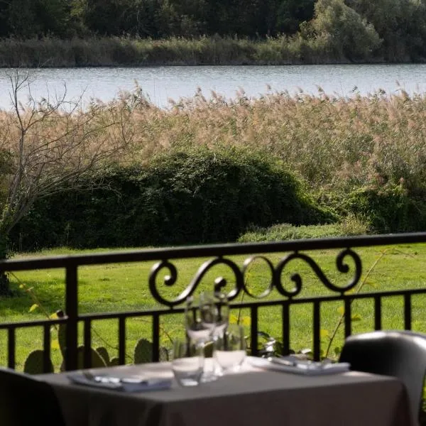 Logis Hôtel Les Vieilles Granges, Hotel in Granges-Les-Beaumont