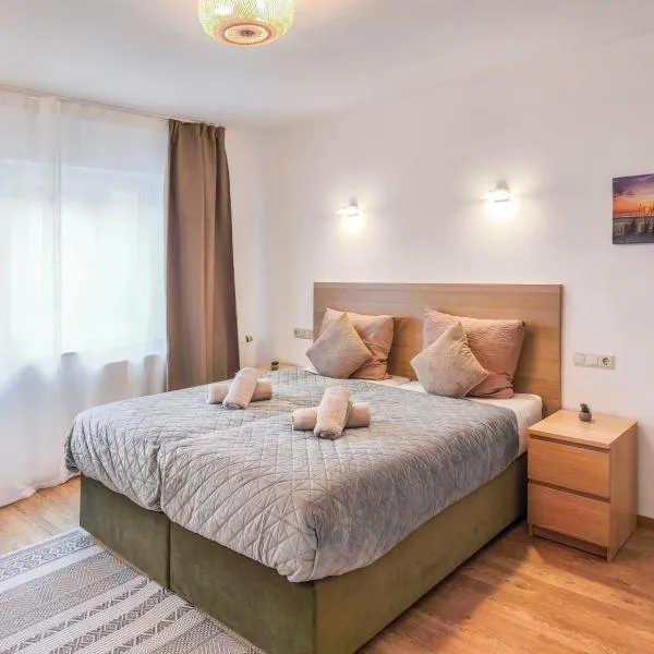 Zentrale Luxus Apartments Nürnberg, nähe Messe, Balkon, Parkplatz, Self-Check-in，位于纽伦堡的酒店