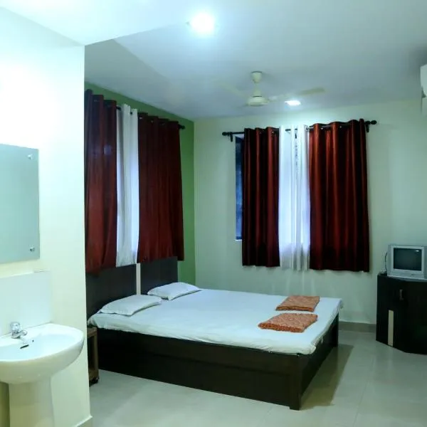 Hotel Abhiraj, hotel in Pawas