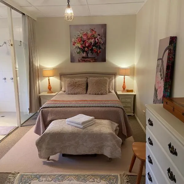 Katoomba Cosy Cottage- entire 65sqm cottage, Hotel in Katoomba