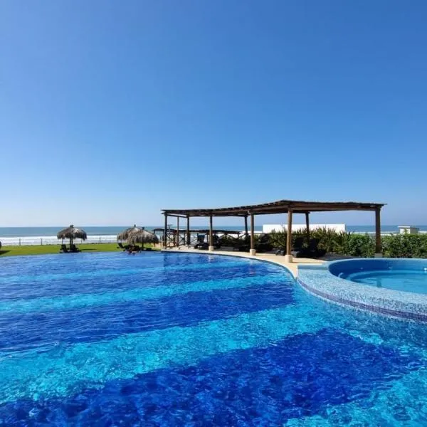 Casa Acapulco Playa Bonfil, hotel v Acapulcu