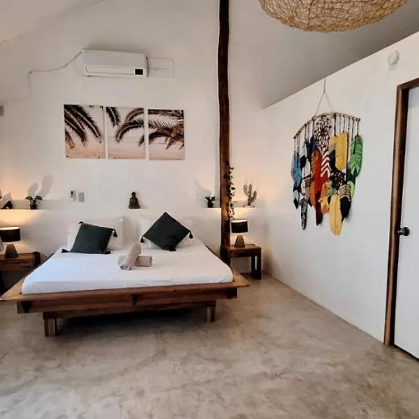 Spacious Loft with garden in the heart of el nido town, hotel in El Nido