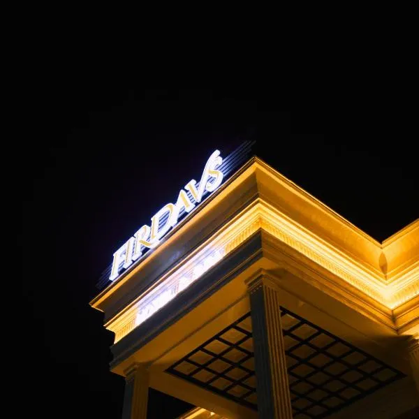 FIRDAVS HOTEL, hotelli Navoissa