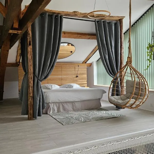 Espace évasions Loft Kis LOVE ROOM, hotel in Toulouse