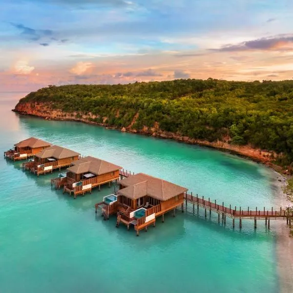 Royalton CHIC Antigua, An Autograph Collection All-Inclusive Resort - Adults Only, hotel i Saint Johnʼs