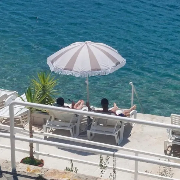 Apartments Villa Glavinić, hotel en Neum