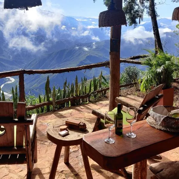 Chalet Mirador Chicamocha, hotel in Los Santos
