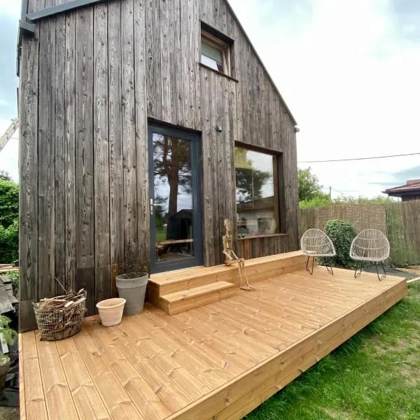 Cottage by the Jizera river, ξενοδοχείο σε Nový Vestec