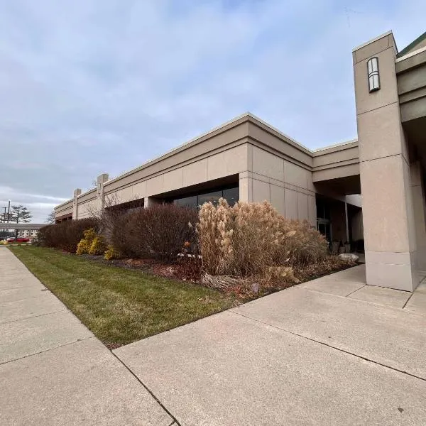 Skyline Hotel Detroit Airport, SureStay Collection by Best Western, hotel en Romulus