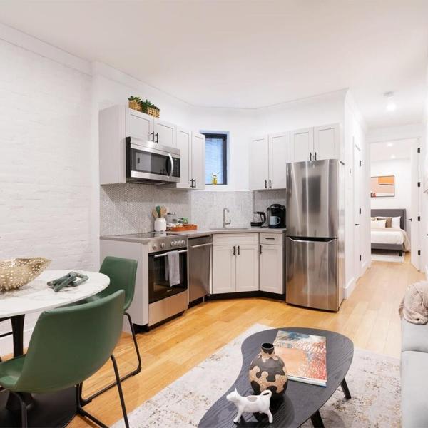 1288-3RS New Renovated 2 Bedrooms in UES, New York