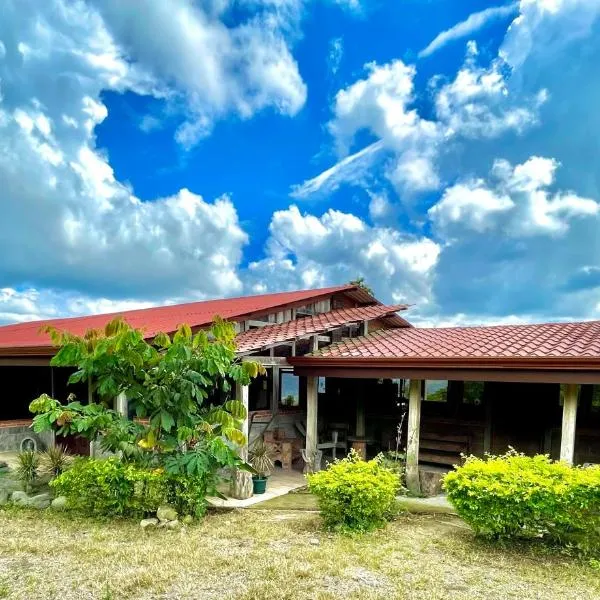 Casa Lajas - Casa 1 - Hospedaje, Granja y Turismo Rural, hotell sihtkohas Turrialba