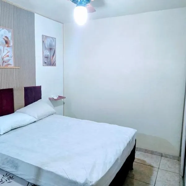 QUARTO para Final de semana CABO FRIO, hotel in Cabo Frio