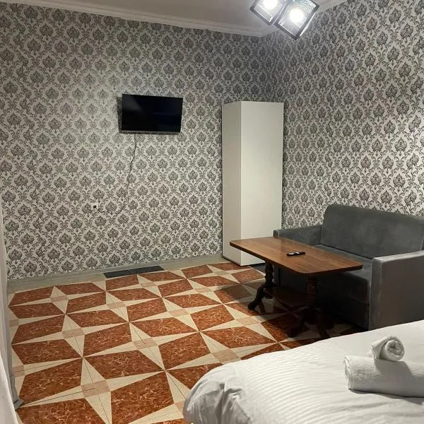 Prime Hotel And Rental Cars 24 & 7, hotell i Yerevan Parakar