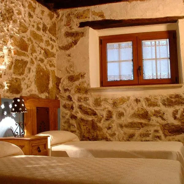 Apartamentos Rurales La Antigua Fonda, hôtel à Candelario