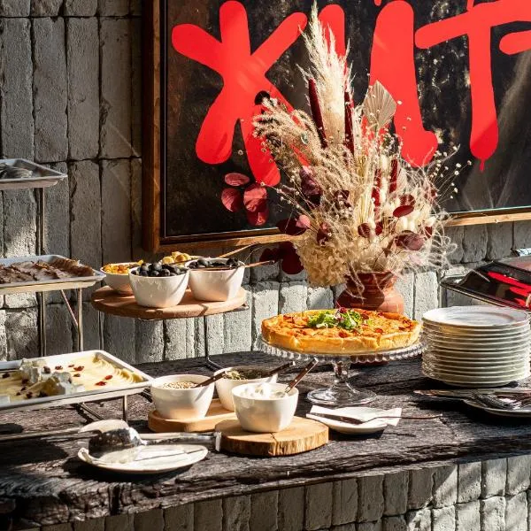 LEV Lifestyle Hotel - Maestro，利維夫的飯店