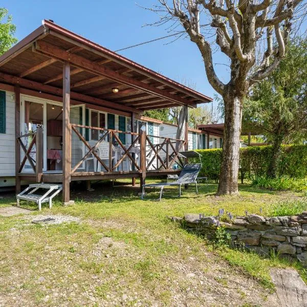 Camping Royal, ξενοδοχείο σε Pettenasco