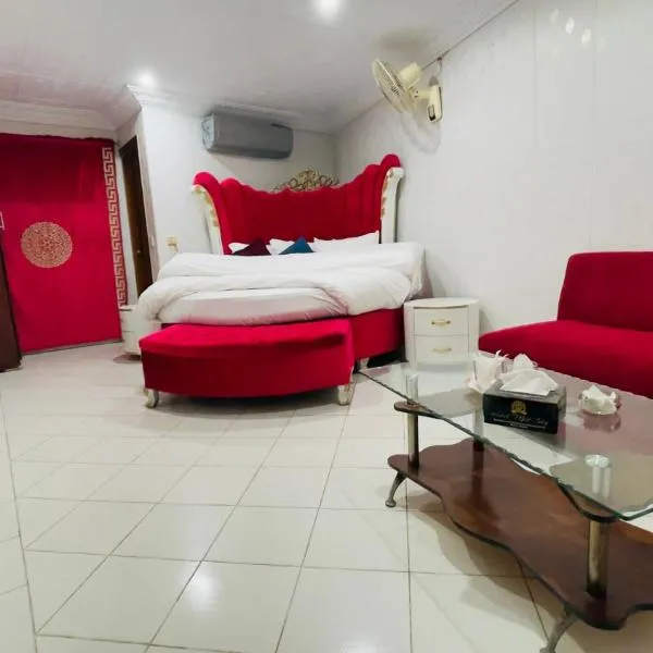 Hotel New Mid City Multan, khách sạn ở Multan