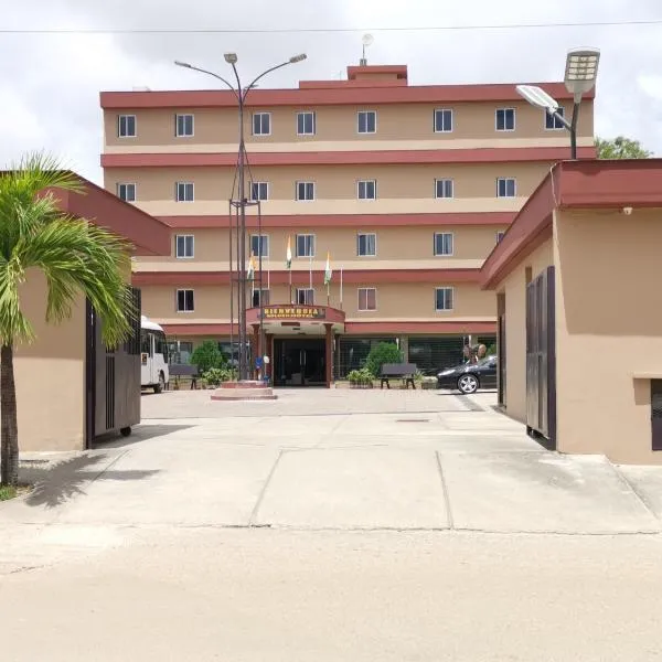 Golden Hôtel, hotel a Abidjan