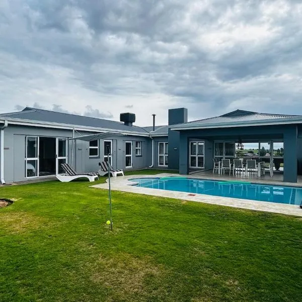 Harbour Town 12 Sleeper, hotel u gradu 'Vaal Marina'
