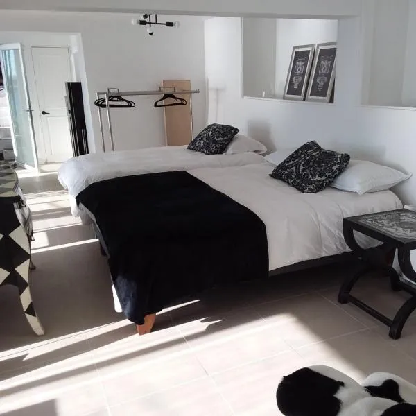 Piso completo tipo loft independiente y vista de primera linea, hotel a Viña del Mar