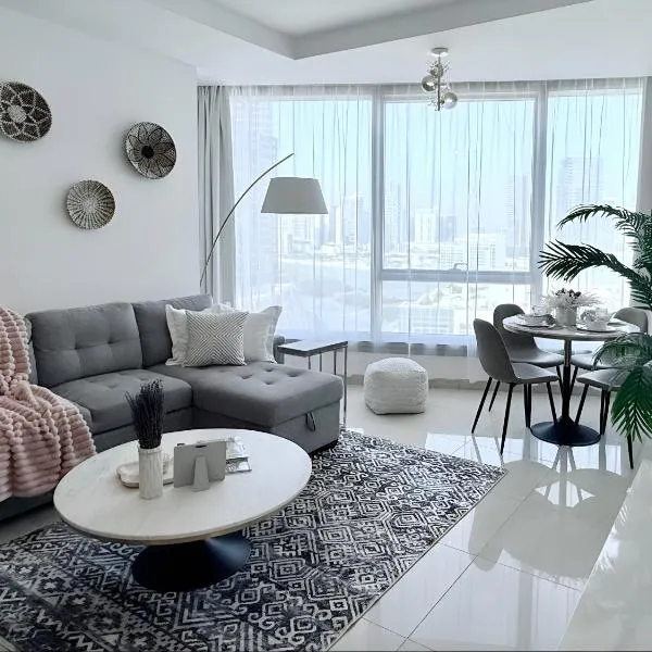 Sea Breeze 1BR in Luxury Complex with Sea View Pools Gym on Reem Island, ξενοδοχείο στο Άμπου Ντάμπι