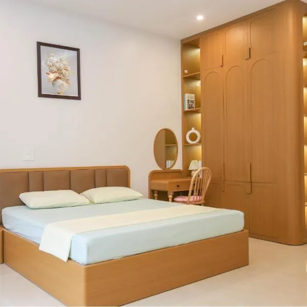 Moonstone Homestay & Cafe - Vinhomes Ocean Park 2, hotel in Hòa Bình