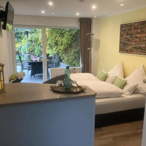 AusZeit Nähe Airport, ξενοδοχείο σε Kleineichen