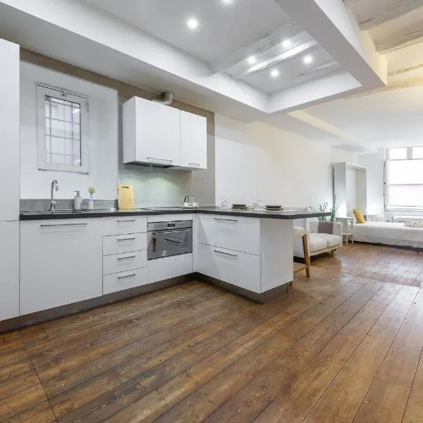 LUMEN Old Town Loft, ξενοδοχείο στο Κάλιαρι