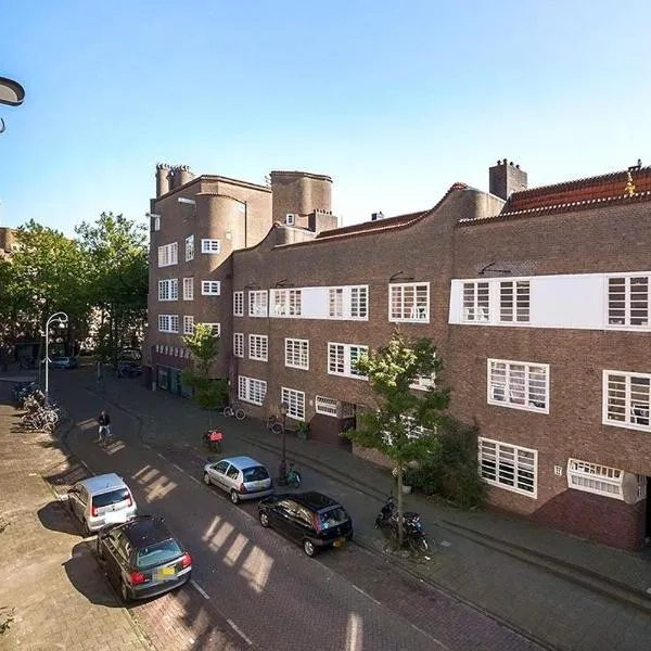 Beautiful quiet Apt in the center of Amsterdam, Hotel in Amsterdam