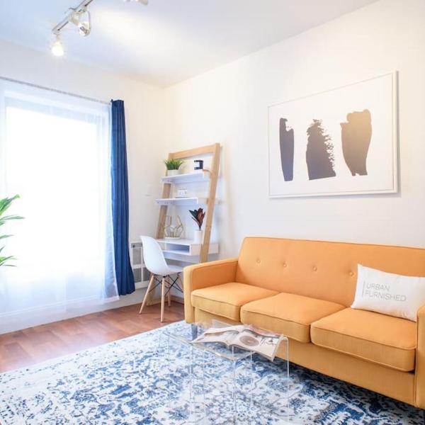 69-5D Winter Getaway Stylish Lower East Side 1BR Apt, New York