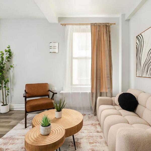 73-508 New 1BR 1Bth UWS Doorman Gym, New York