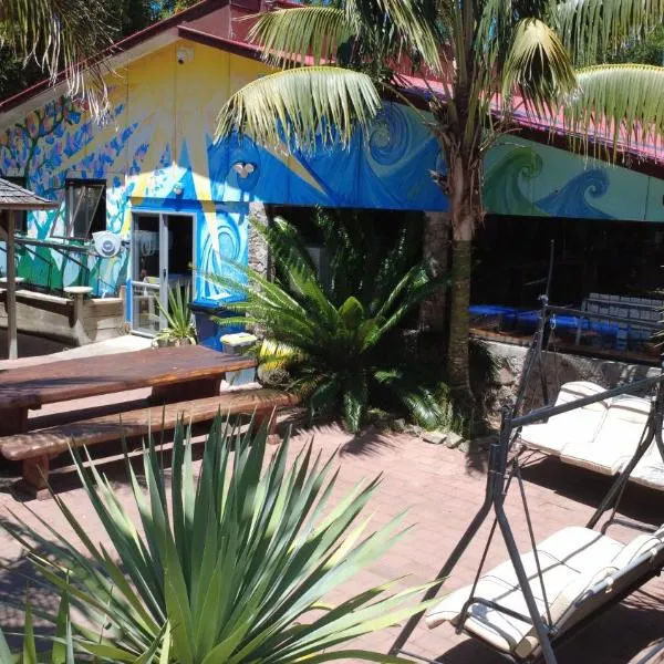 Ahipara TOP 10 Holiday Park, hotel in Ahipara