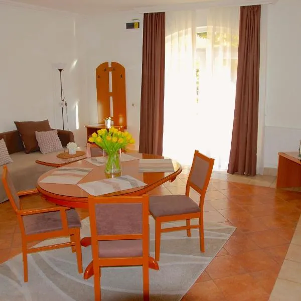 4 You Apartmans, khách sạn ở Egerszalók