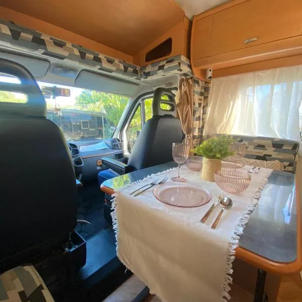 The Happy Glamper, hotel in Viana do Castelo